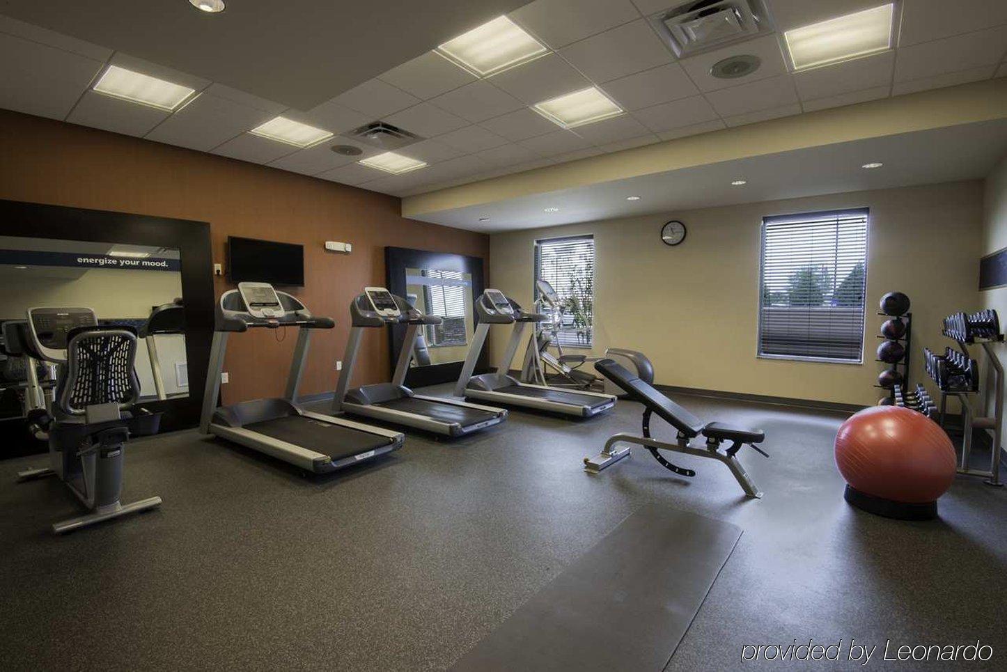 Baymont By Wyndham Clarksville Northeast Exterior photo